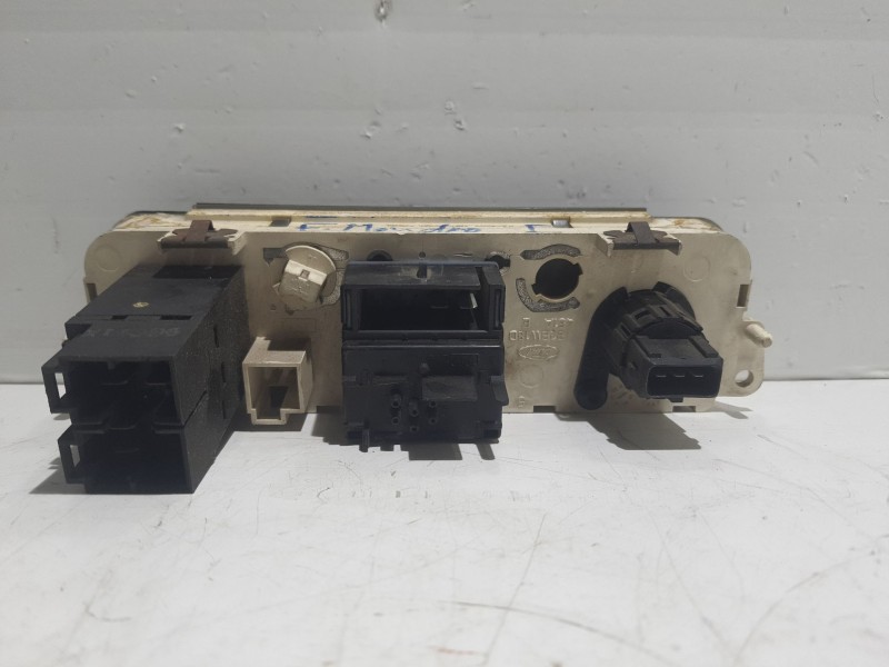 Recambio de mando calefaccion / aire acondicionado para ford mondeo berlina/familiar (fd) referencia OEM IAM 93BW18D451A   Recambio de mando calefaccion / aire acondicionado para ford mondeo berlina/familiar (fd) referencia OEM IAM 93BW18D451A