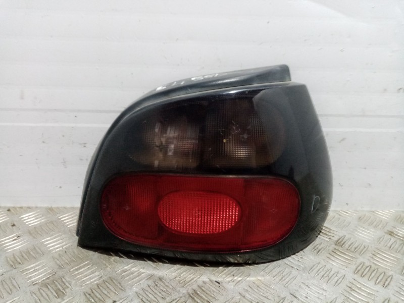 Recambio de piloto trasero derecho para renault megane i fase 2 berlina (ba0) referencia OEM IAM 0  