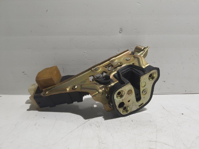 Recambio de cerradura puerta trasera derecha para saab 9-3 berlina referencia OEM IAM 605329  