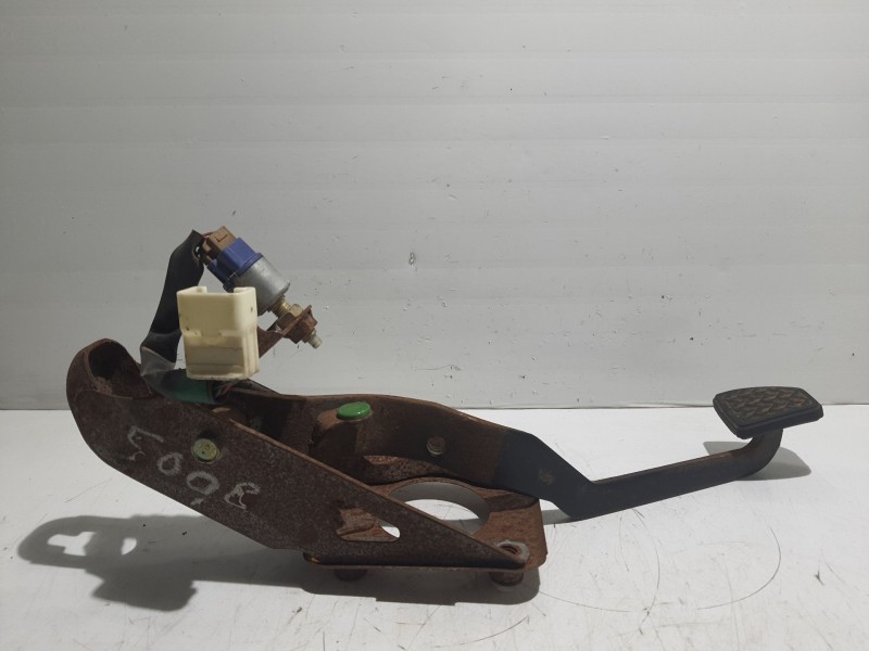 Recambio de pedal freno para toyota rav 4 (a2) referencia OEM IAM 2039903  