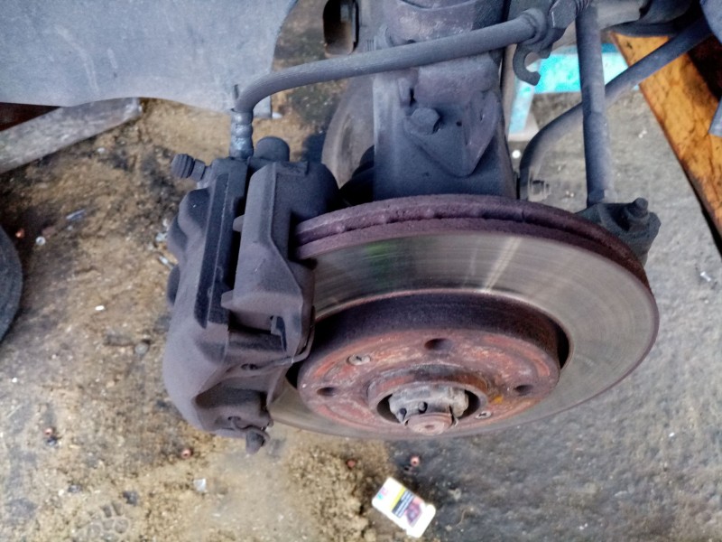 Recambio de mangueta delantera izquierda para citroen xsara picasso referencia OEM IAM 0  