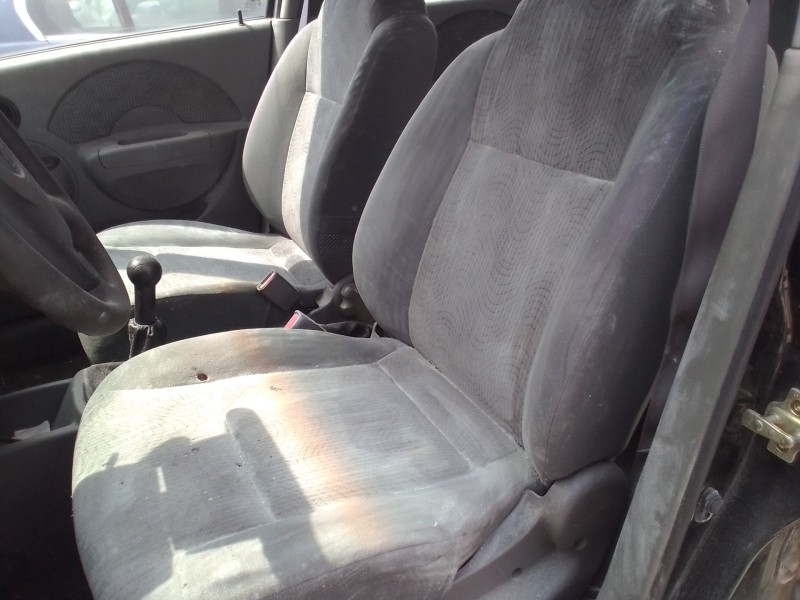 daewoo kalos del año 2004