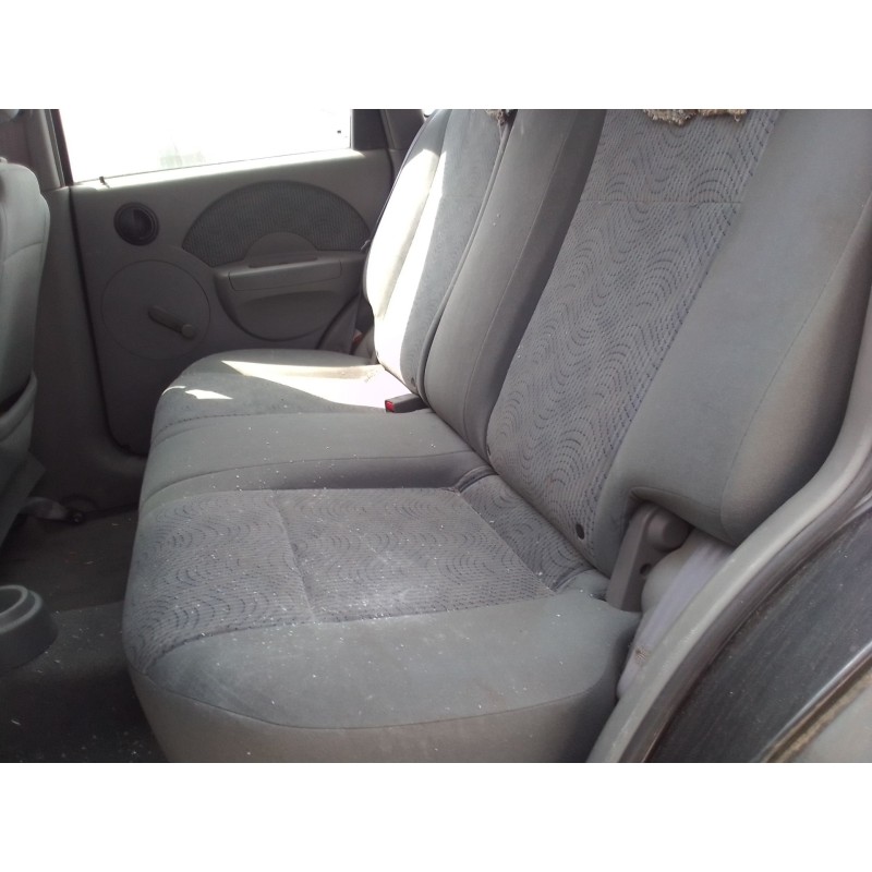 daewoo kalos del año 2004