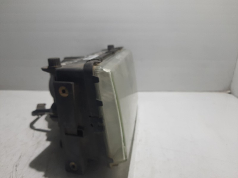 Recambio de faro izquierdo para volvo serie 740 berlina/familiar referencia OEM IAM   