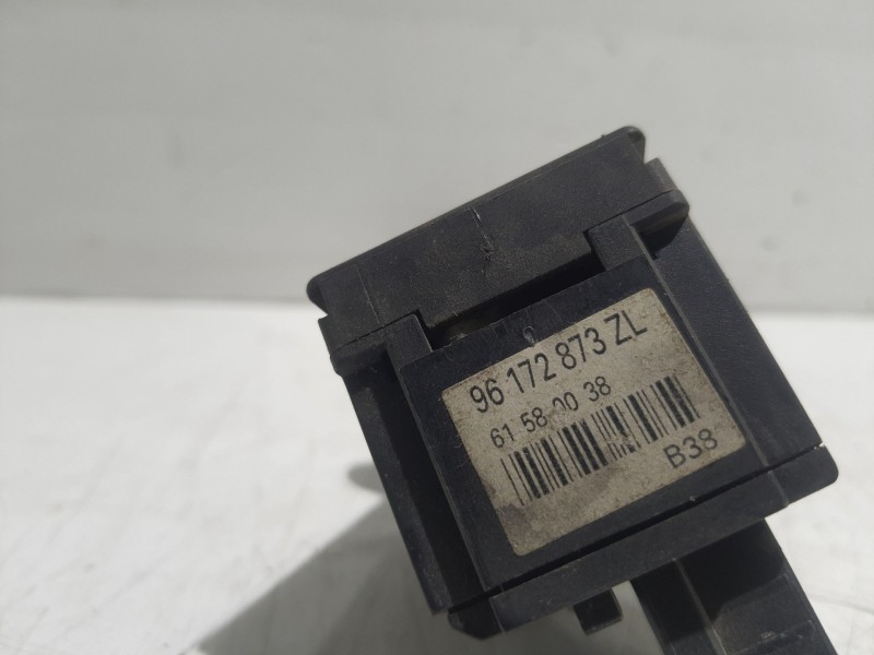 Recambio de mando limpia para citroen xsara picasso 2.0 hdi referencia OEM IAM 96172873  