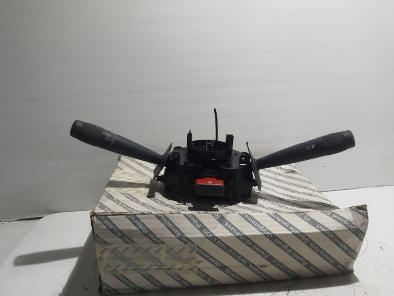 Recambio de mando multifuncion para fiat punto berl. (176) 1.2 cat referencia OEM IAM 183160560  