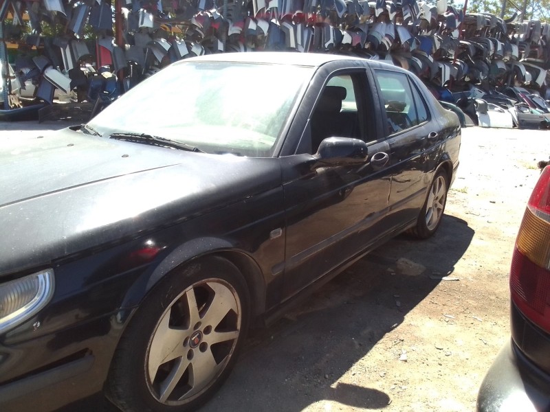 saab 9-5 berlina del año 2001