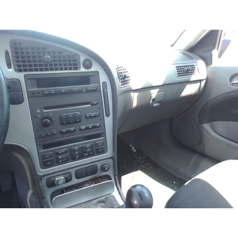 saab 9-5 berlina del año 2001