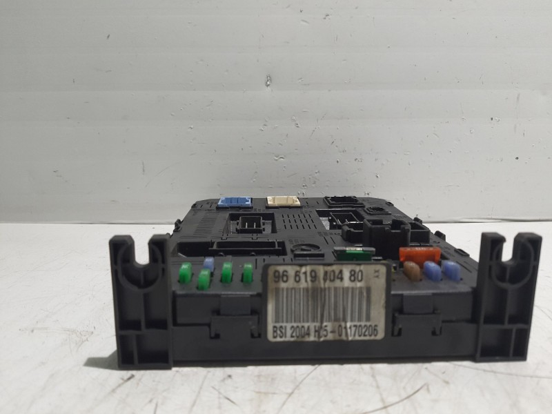 Recambio de centralita bsi para citroen c4 berlina referencia OEM IAM 216761594  