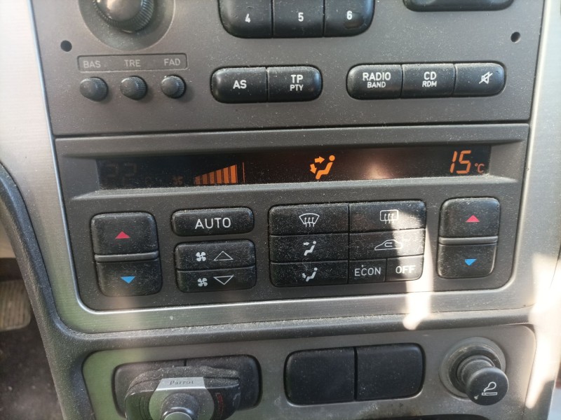 saab 9-5 berlina del año 2001