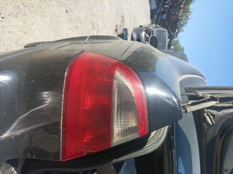 Recambio de piloto trasero izquierdo paragolpes para saab 9-5 berlina referencia OEM IAM   