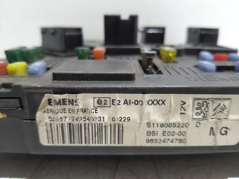 Recambio de centralita bsi para peugeot 206 berlina referencia OEM IAM S118085220  