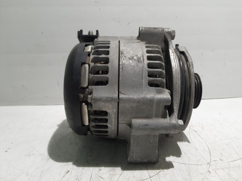 Recambio de alternador para bmw 1 (f20) 116d referencia OEM IAM 8626086 CAL40A27AS 12090980