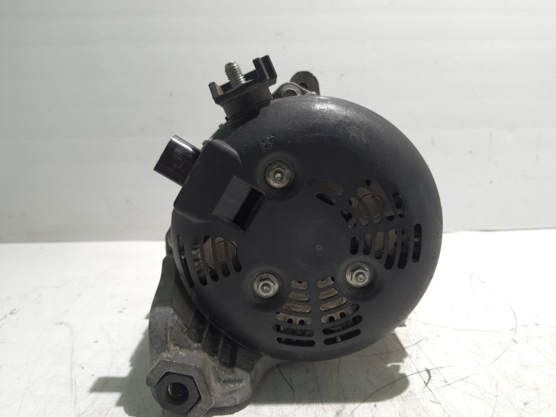 Recambio de alternador para bmw 1 (f20) 116d referencia OEM IAM 8626086 CAL40A27AS 12090980