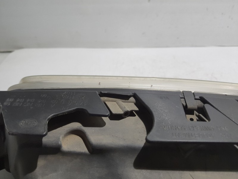 Recambio de faro derecho para volkswagen passat berlina (3b3) comfortline referencia OEM IAM 15443300  3B0941016AN