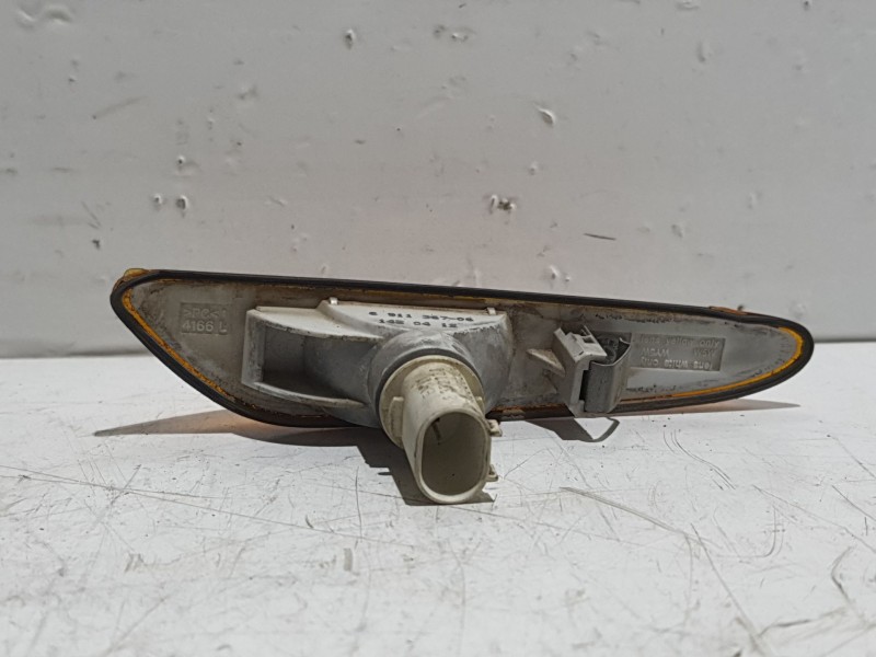 Recambio de piloto lateral izquierdo para bmw serie 3 berlina (e46) referencia OEM IAM   