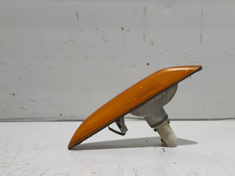 Recambio de piloto lateral derecho para bmw serie 3 berlina (e46) referencia OEM IAM   