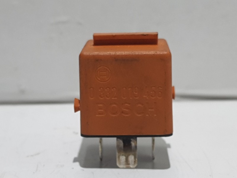 Recambio de rele para bmw serie 3 berlina (e46) referencia OEM IAM 0332019456 1378238 BOSCH