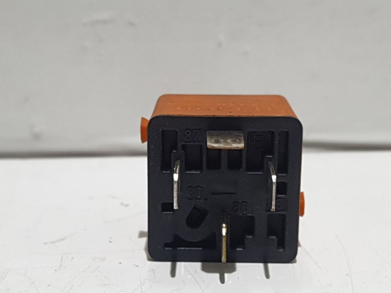 Recambio de rele para bmw serie 3 berlina (e46) referencia OEM IAM 0332019456 1378238 BOSCH