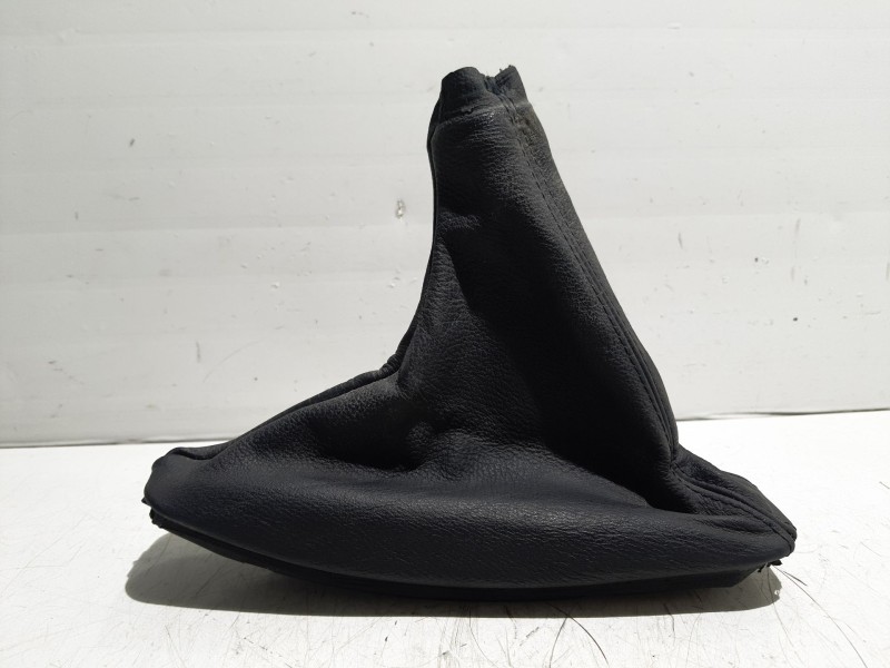 Recambio de guarnecido palanca freno mano para bmw serie 3 berlina (e46) referencia OEM IAM   