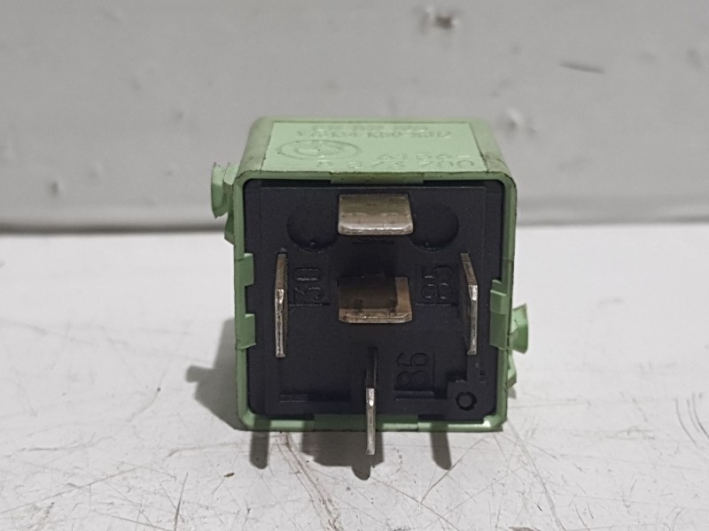 Recambio de rele para bmw serie 3 berlina (e46) referencia OEM IAM 61368373700 V23134K59X312 