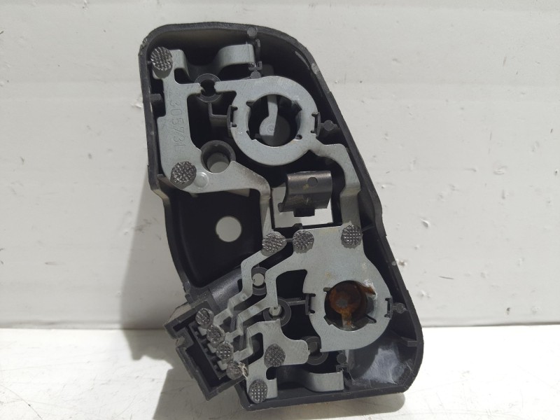 Recambio de portalamparas para bmw serie 3 berlina (e46) referencia OEM IAM 6907937 388569L 388569