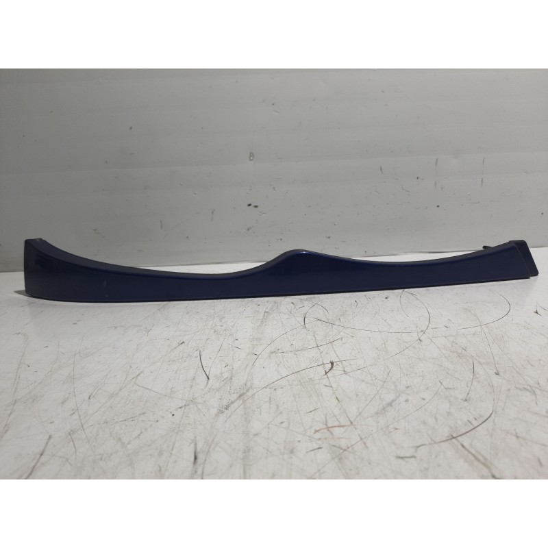 Recambio de moldura bajo faro derecho para bmw serie 3 berlina (e46) referencia OEM IAM BM074602  