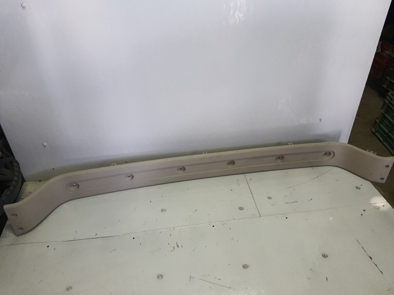 Recambio de embellecedor para fiat ducato 30 2.2 multijet furgon medio referencia OEM IAM 735532680  