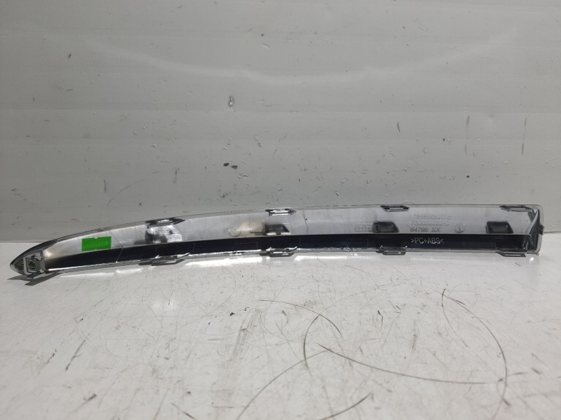 Recambio de moldura para fiat 500 l (330) referencia OEM IAM   