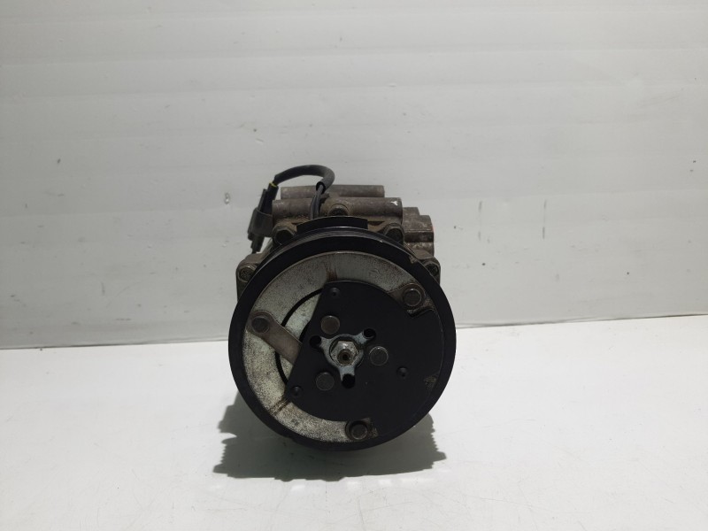 Recambio de compresor aire acondicionado para ford fiesta (cb1) trend referencia OEM IAM 8V5119D629DF 0259A 