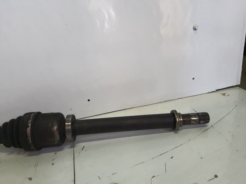 Recambio de transmision delantera derecha para renault laguna iii referencia OEM IAM 8200618168  