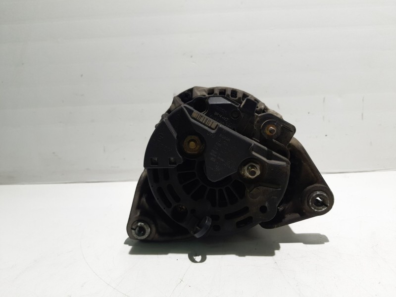 Recambio de alternador para opel corsa c referencia OEM IAM 0124415023  