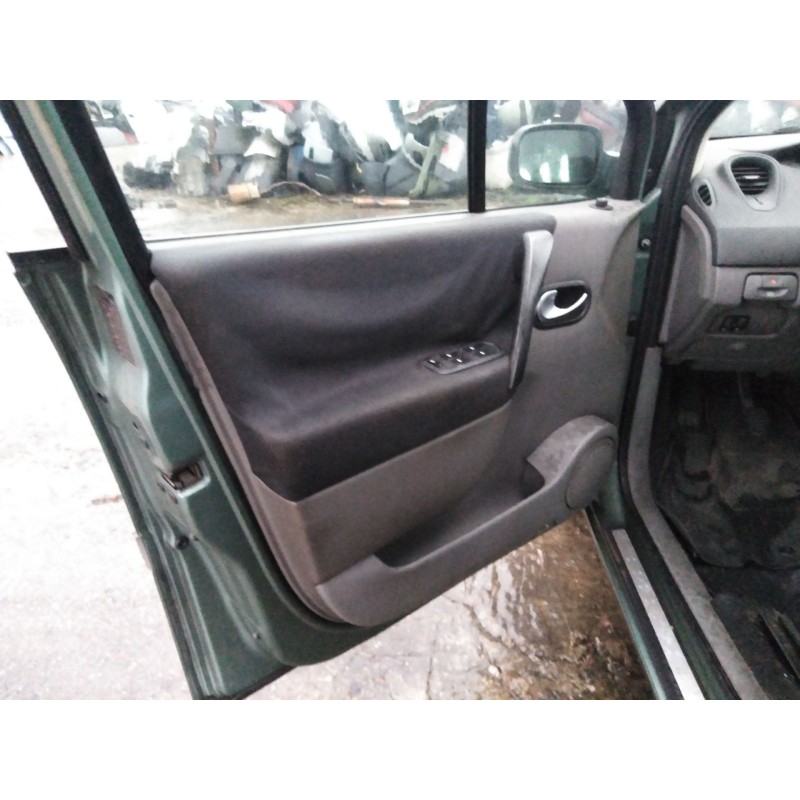 renault scenic ii del año 2004