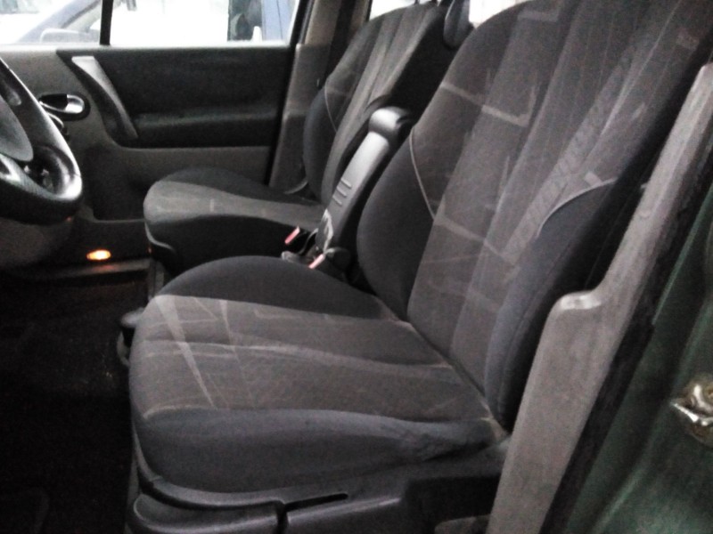 renault scenic ii del año 2004