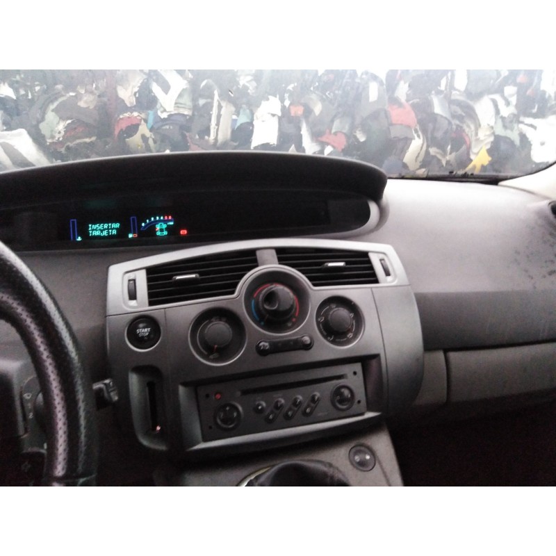 renault scenic ii del año 2004