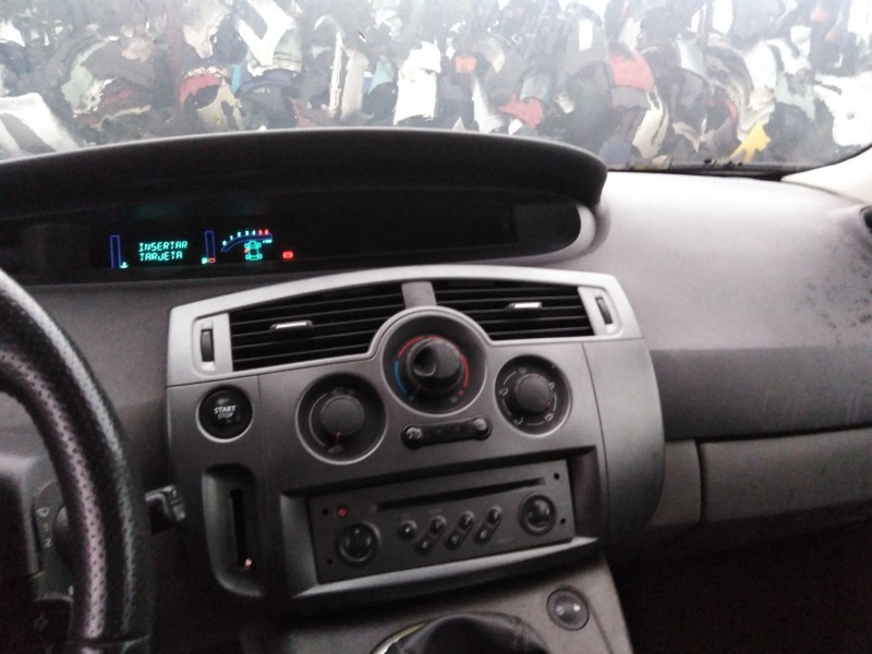 renault scenic ii del año 2004