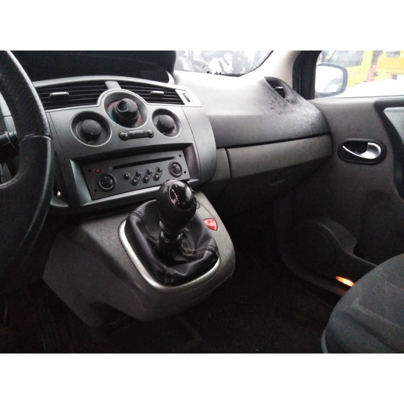 renault scenic ii del año 2004