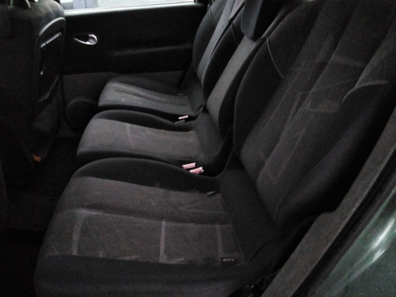 renault scenic ii del año 2004