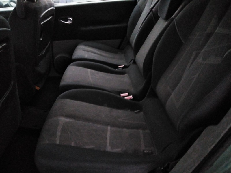 renault scenic ii del año 2004