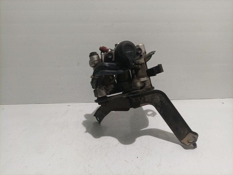 Recambio de abs para lexus gs 300 jzs147 referencia OEM IAM 4799030040  