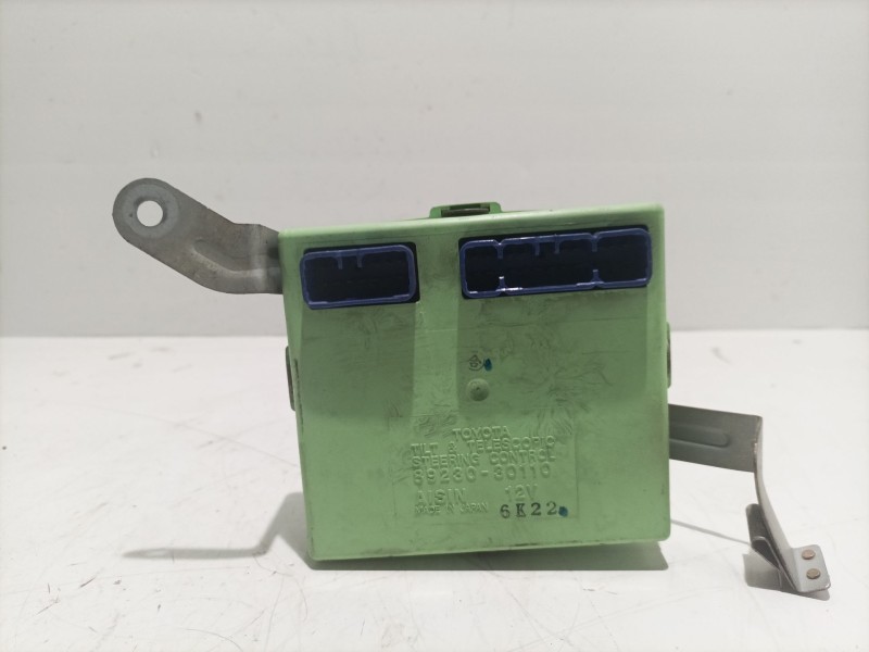 Recambio de modulo electronico para lexus gs 300 jzs147 referencia OEM IAM 8923030110  