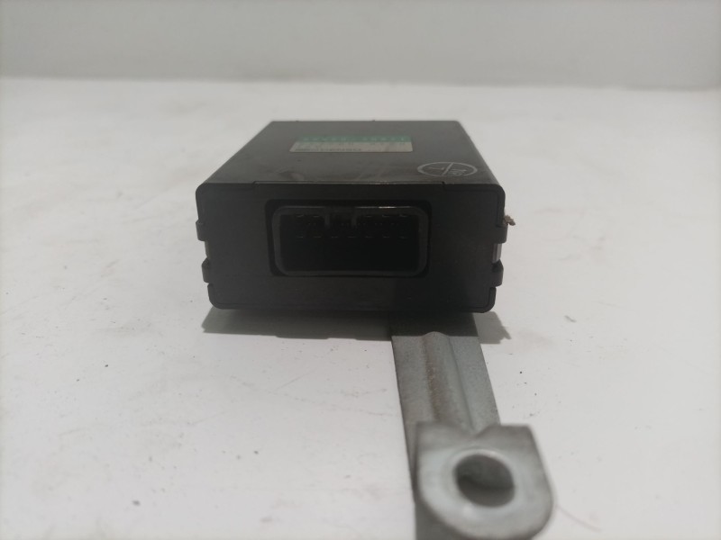 Recambio de modulo electronico para lexus gs 300 jzs147 referencia OEM IAM 88650-30811  2772000150