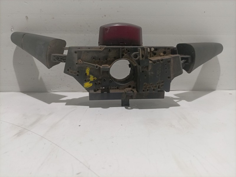 Recambio de com2000 para mercedes vito (w638) caja cerrada referencia OEM IAM 46521  