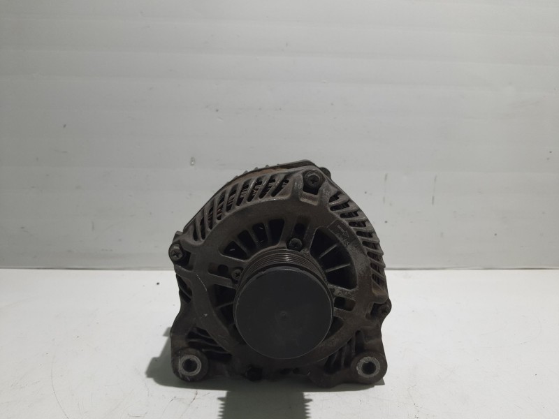 Recambio de alternador para renault laguna iii referencia OEM IAM 7711368727  