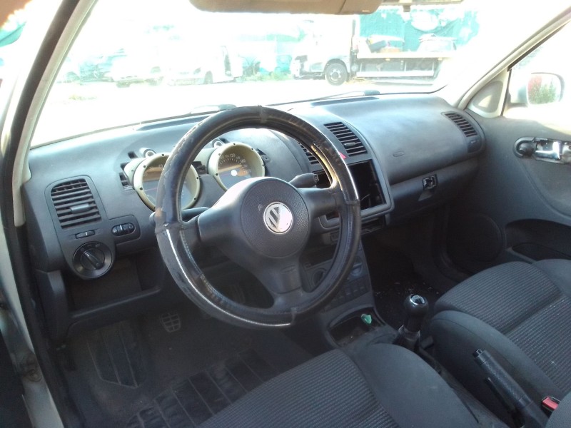 volkswagen polo berlina (6n2) del año 1999