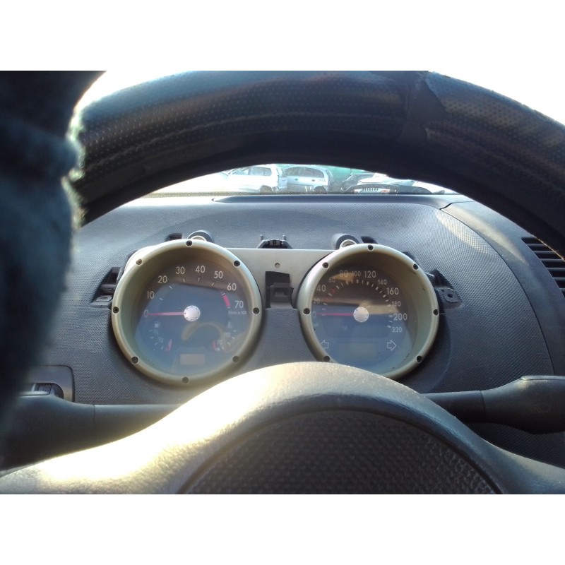 volkswagen polo berlina (6n2) del año 1999