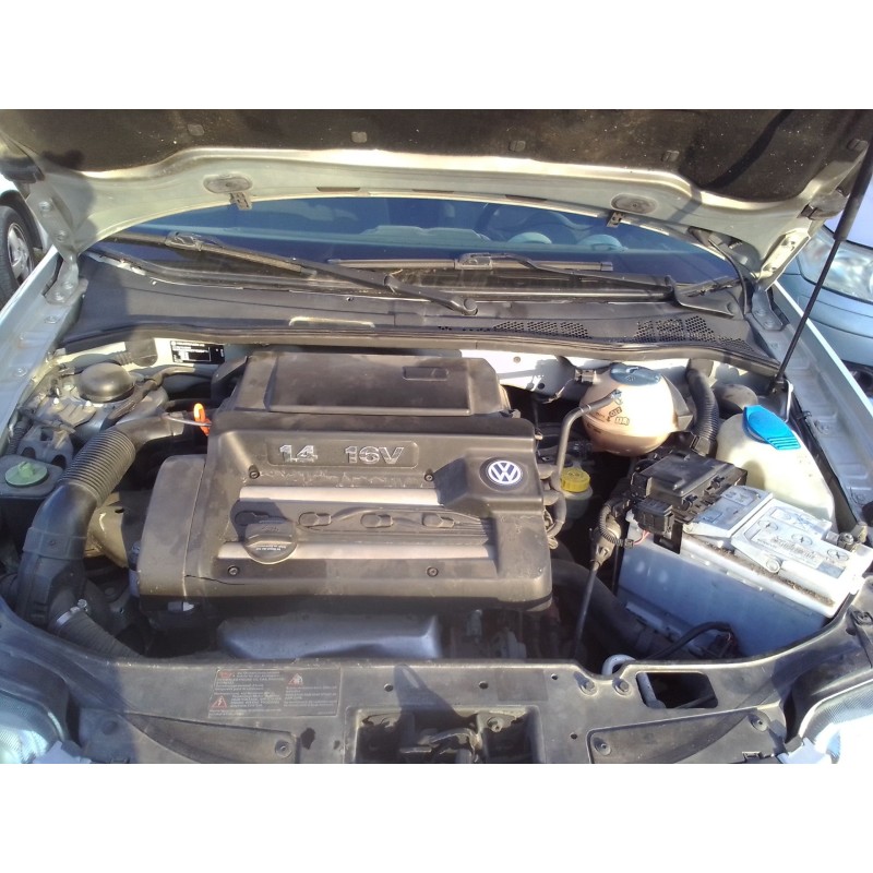 volkswagen polo berlina (6n2) del año 1999