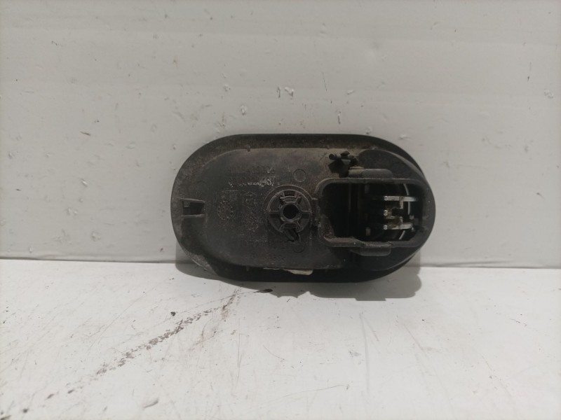 Recambio de maneta interior trasera izquierda para renault megane 1.6e referencia OEM IAM 8200028486  