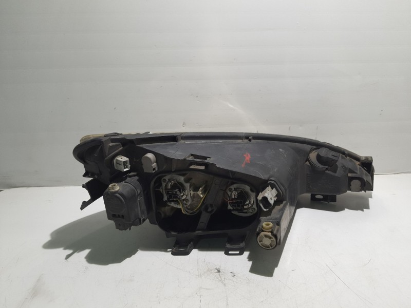 Recambio de faro izquierdo para peugeot 206 berlina referencia OEM IAM 9628666880  