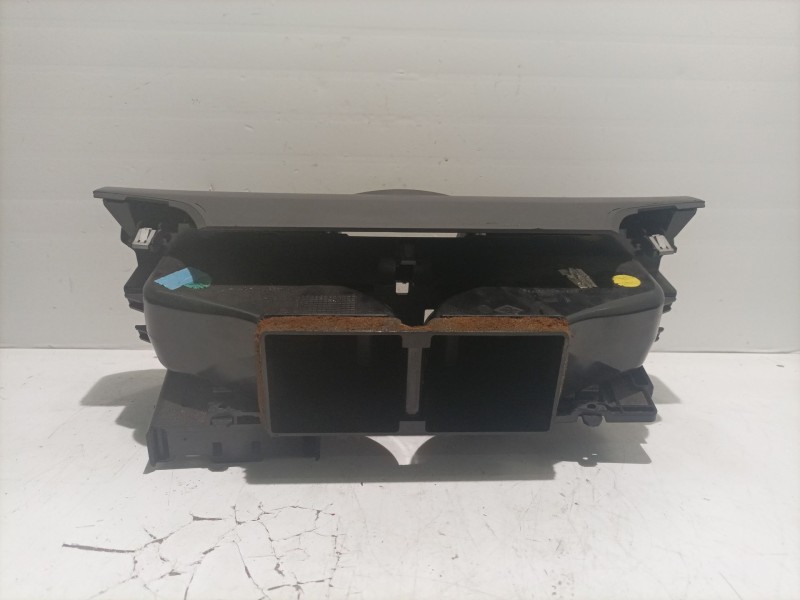 Recambio de rejilla aireadora para renault laguna iii referencia OEM IAM 275000001R  